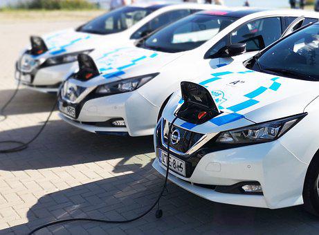 The final resolution of the PERTE for electric and connected vehicles has been approved, with a public investment of 877.2 million euros.