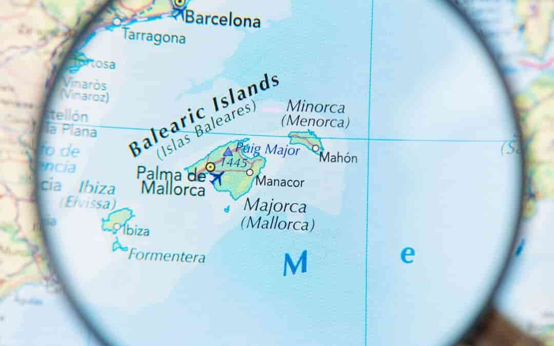 The Balearic and Canary Islands analyse connectivity needs in the archipelagos at FITUR