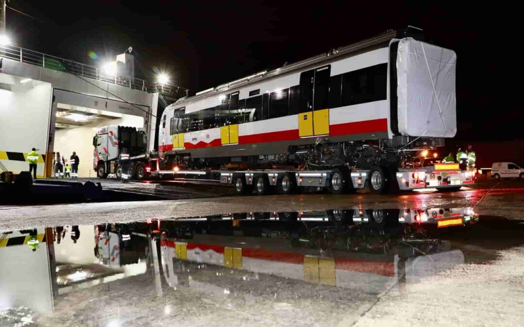 The first of SFM’s five new trains arrives in Mallorca