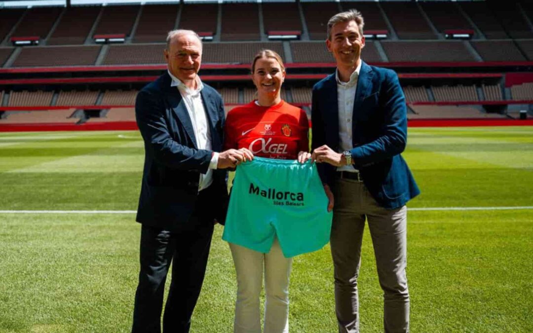 Prohens presents the new RCD Mallorca kit bearing the name of the Balearic Islands