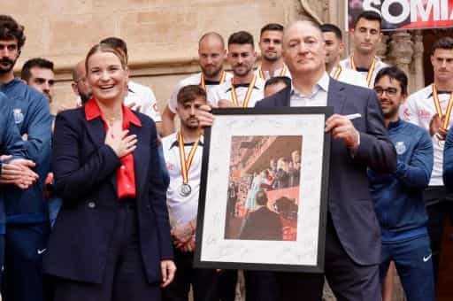 Prohens receives RCD Mallorca, runner-up of the Copa del Rey