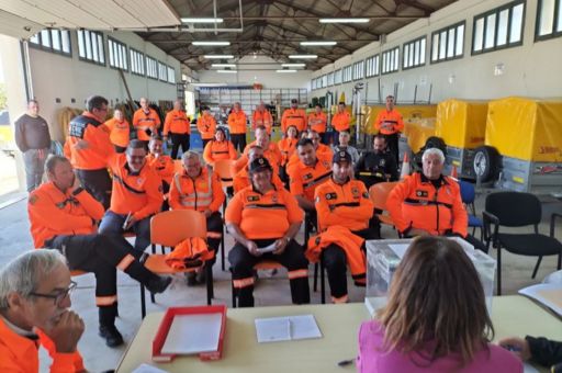 The Government delivers equipment to the groups of Civil Protection volunteers of the Balearic Islands worth 100,000 euros