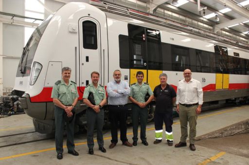 SFM refuerza la seguridad en el transporte y fomenta el uso del tren a través de acciones con diversos colectivos