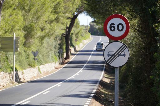 The Department of Mobility receives the works to improve the Binibèquer and Binissafúller roads