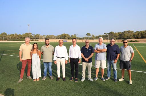 The Consell de Mallorca signs an agreement with Ses Salines to implement a sports tourism project for 1.8 million euros