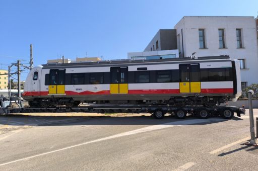 The third of SFM’s five new trains arrives in Mallorca