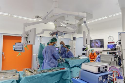 The Hospital Universitario Son Espases begins the comprehensive refurbishment of the first six operating theatres