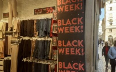 La Dirección General de Consumo aconseja comprobar el precio original del producto durante las compras del Black Friday