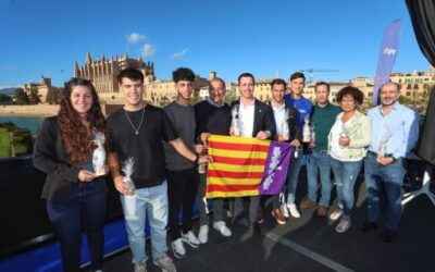 El Consell de Mallorca rinde homenaje a los pilotos mundialistas mallorquines de motociclismo