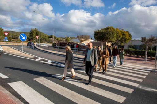 Vicent Marí and Carmen Ferrer inaugurate the new pedestrian road and the Puig d’en Fita and Can Ramon roundabout