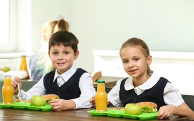 El real decreto de comedores escolares asegurará el consumo diario de frutas y verduras y prohibirá las bebidas azucaradas en las comidas