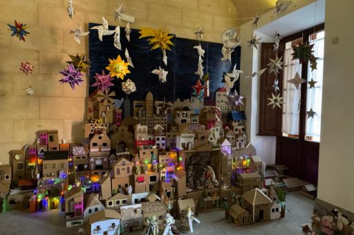 Inca promotes the recycling of paper and cardboard with the School Nativity Scene